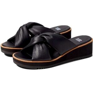 EILEEN FISHER Bene Twist Black Sandals LIKE NEW